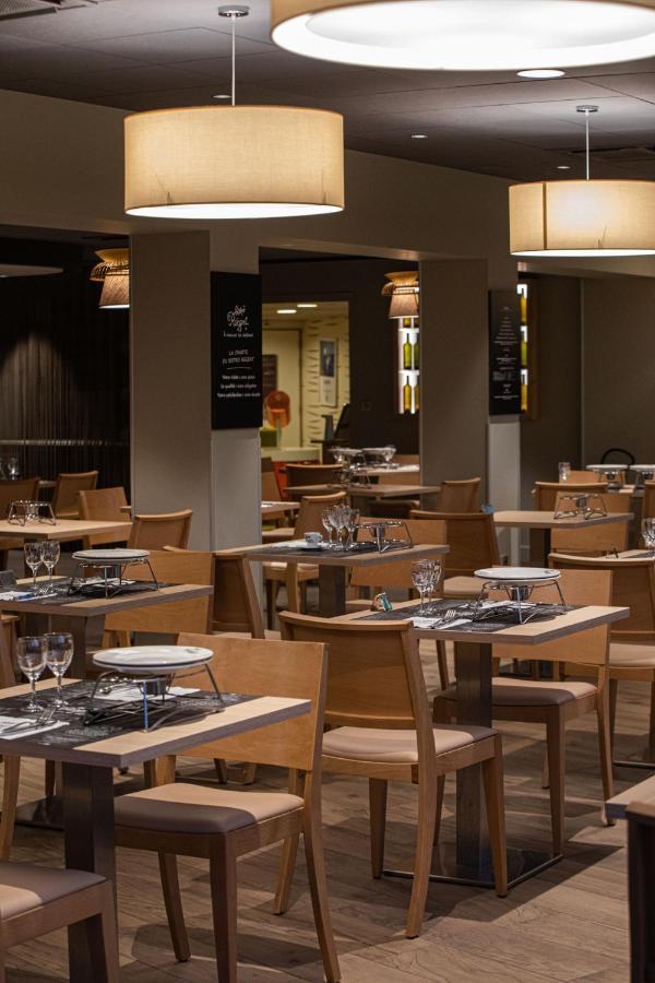 Ibis Styles Clermont-Ferrand Aeroport Hotell Exteriör bild