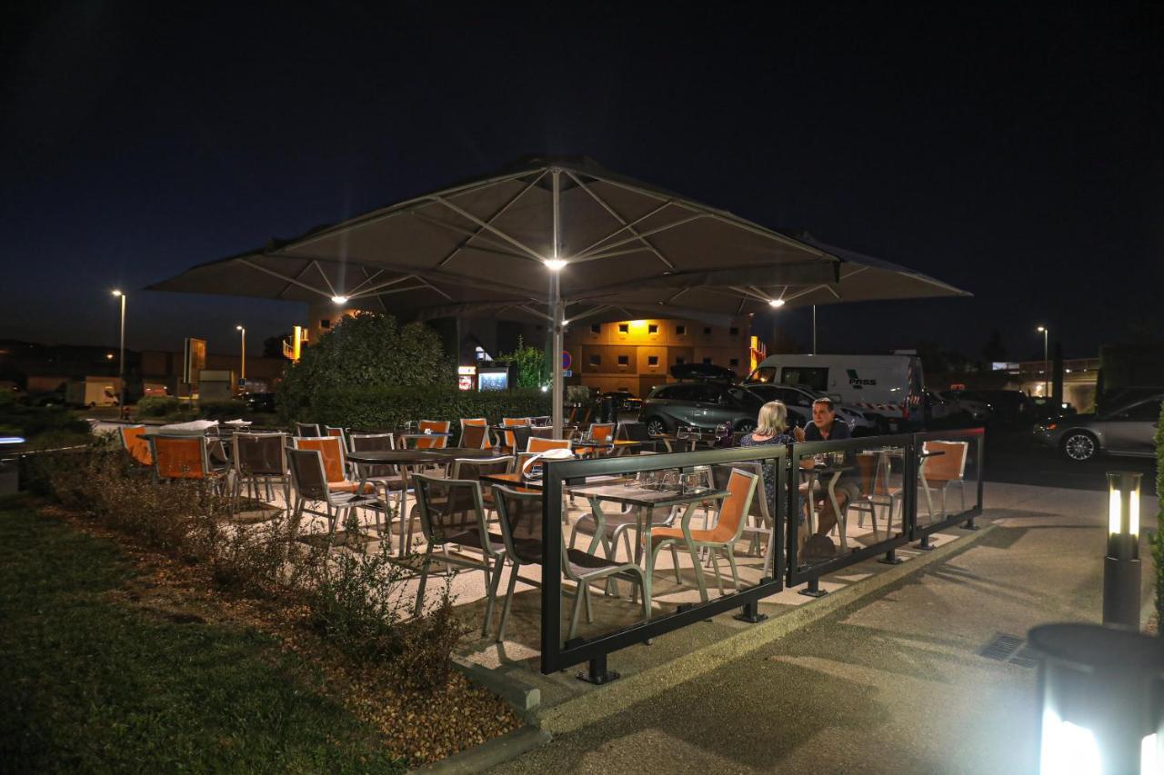 Ibis Styles Clermont-Ferrand Aeroport Hotell Exteriör bild