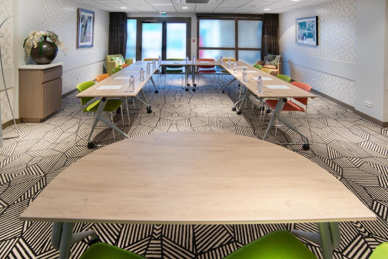 Ibis Styles Clermont-Ferrand Aeroport Hotell Exteriör bild