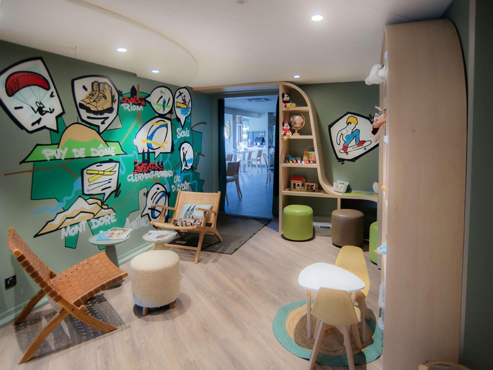 Ibis Styles Clermont-Ferrand Aeroport Hotell Exteriör bild